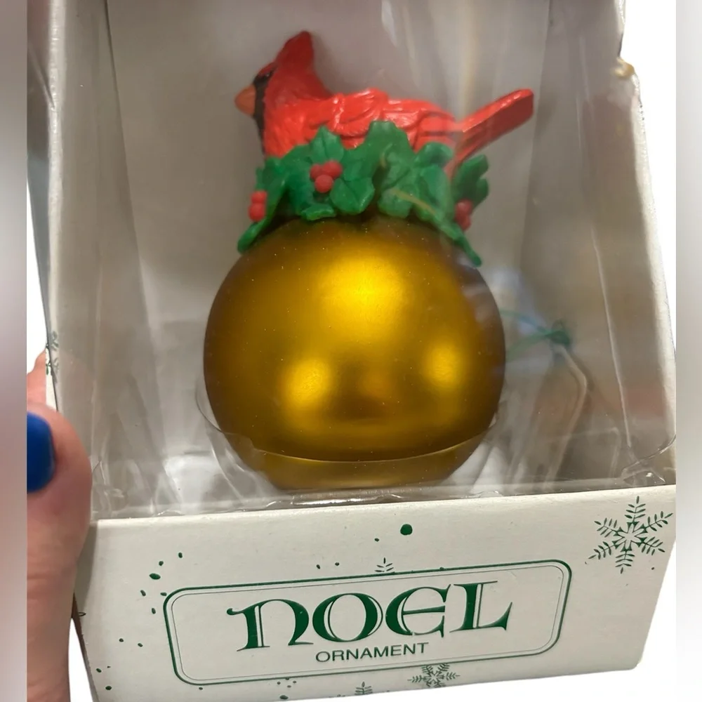 Department 56 Noel Ornaments with‎ Cardinal on top - Picture 3 of 3